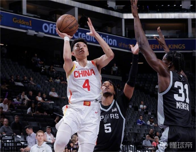 NBA：湖人惨遭大逆转 詹姆斯无力回天